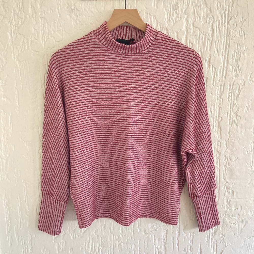 Urban Outfitters Out From Under Long Sleeve Top Size XS